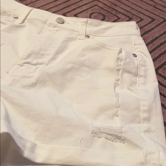 NWOT HARPER HIGH WAISTED WHITE JEAN SHORTS - Picture 4 of 7